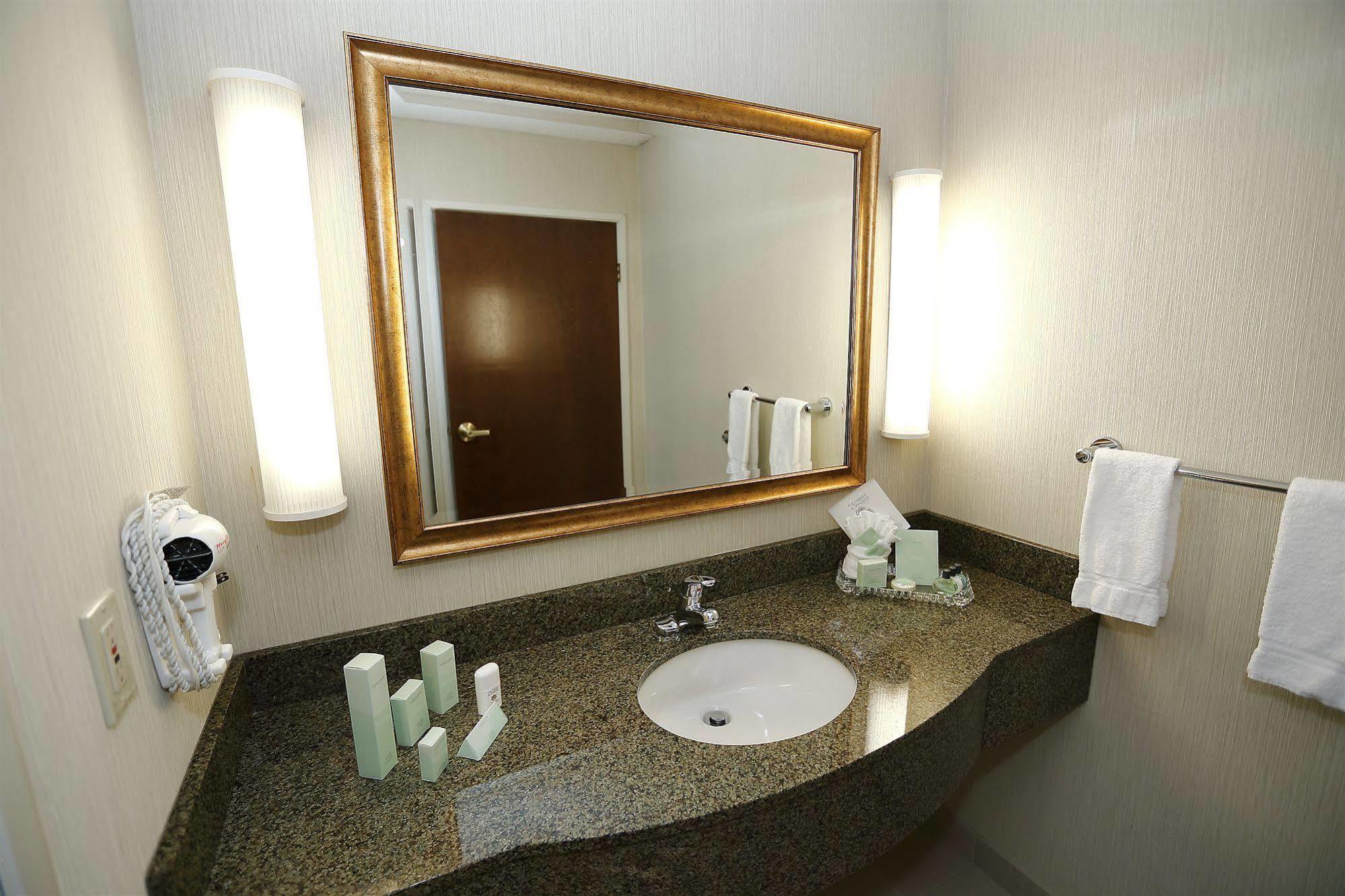 Emerald Queen Hotel & Casino ファイフ エクステリア 写真